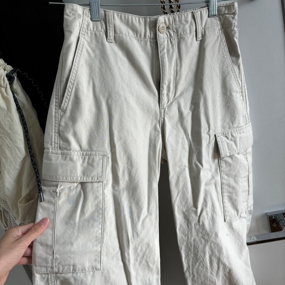 Uniqlo Cargo Pants Size Small - Picture 2 of 3